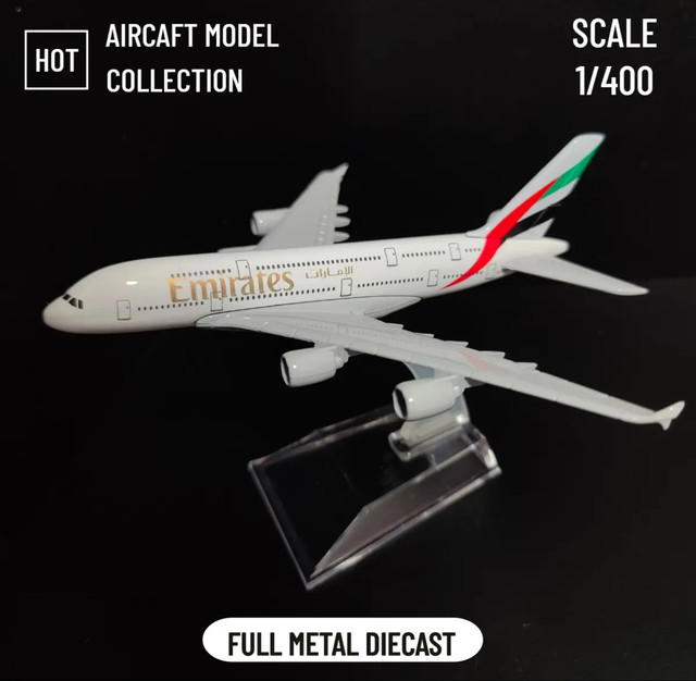 Model Aircraft Metal Replica Airplane Emirates A380 Aviation Plane for Gift Show piece (1:450)