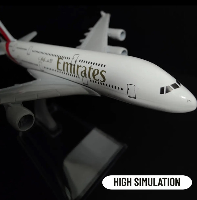 Model Aircraft Metal Replica Airplane Emirates A380 Aviation Plane for Gift Show piece (1:450)